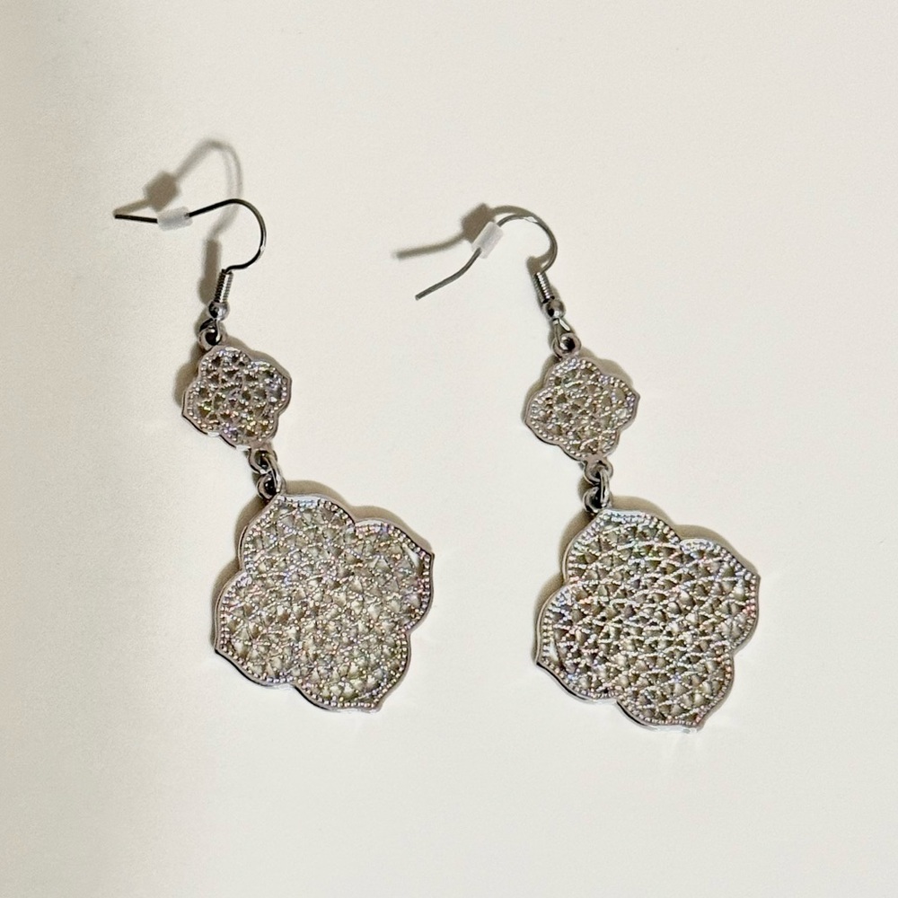 Park Lane MOANA dangle earrings